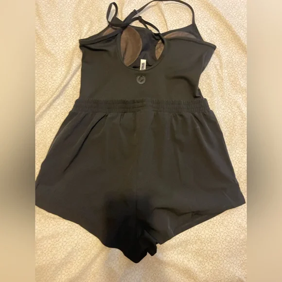 VS PINK BLACK ROMPER - Picture 2 of 4